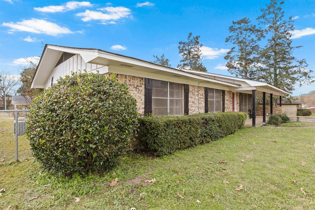 Linden, TX 75563,605 CAMPBELL