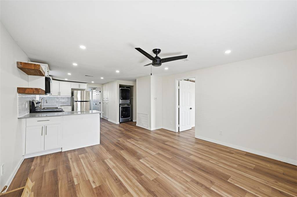 Van Alstyne, TX 75495,640 Clements Avenue