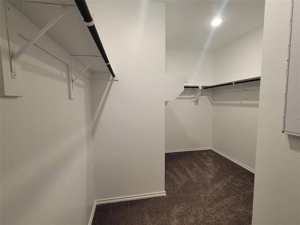 Van Alstyne, TX 75495,933 Ravenwood Lane