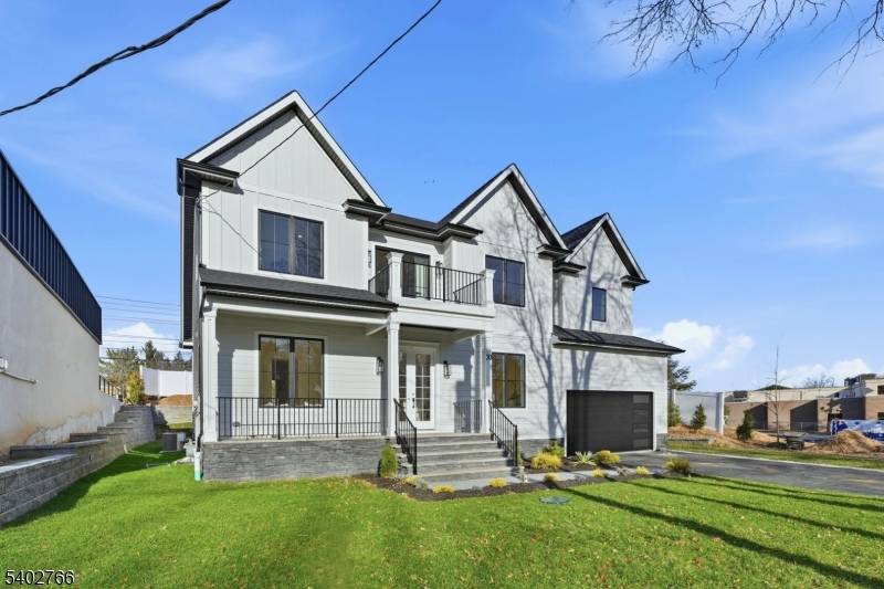 Livingston Twp., NJ 07039,30 Grand Terrace