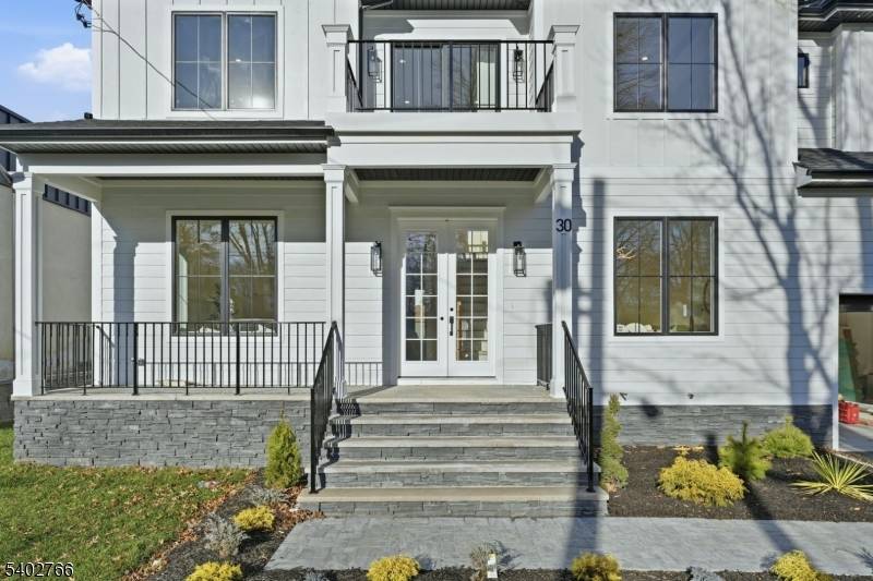 Livingston Twp., NJ 07039,30 Grand Terrace