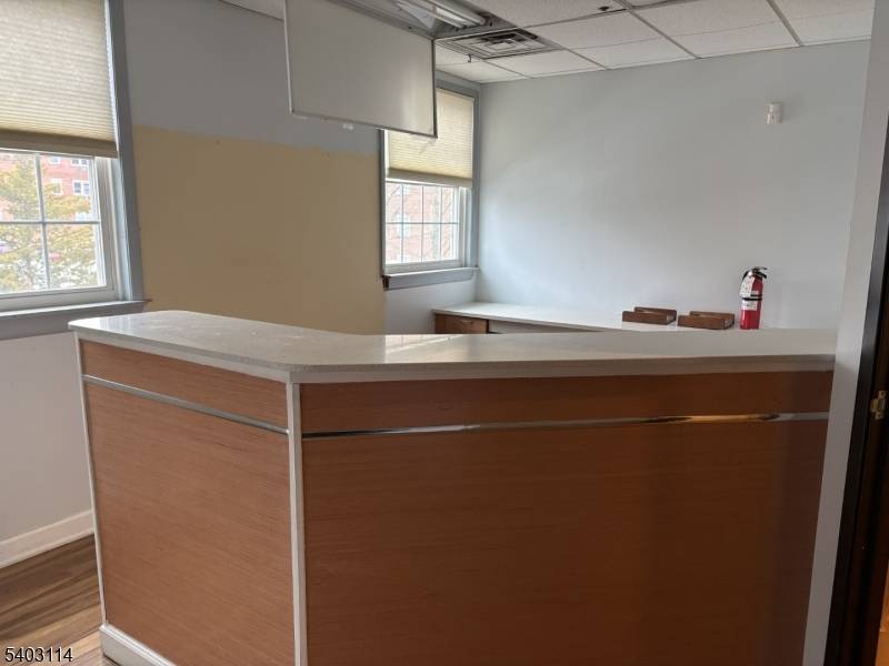 Somerville Boro, NJ 08876,10 N Gaston Ave