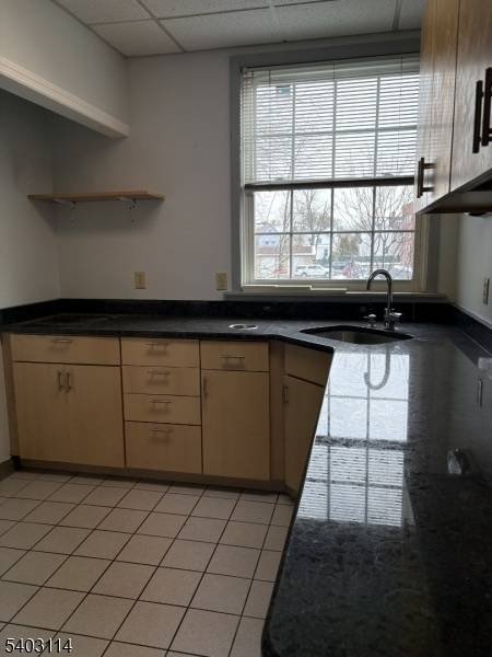 Somerville Boro, NJ 08876,10 N Gaston Ave