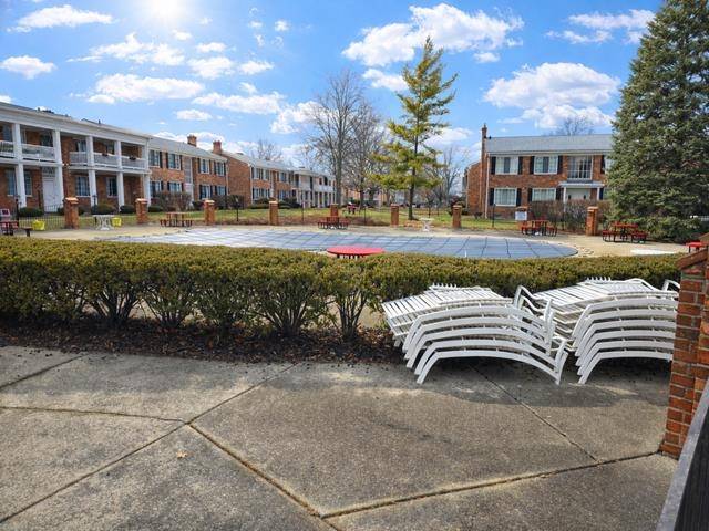 Warren, MI 48093,29460 Hoover RD