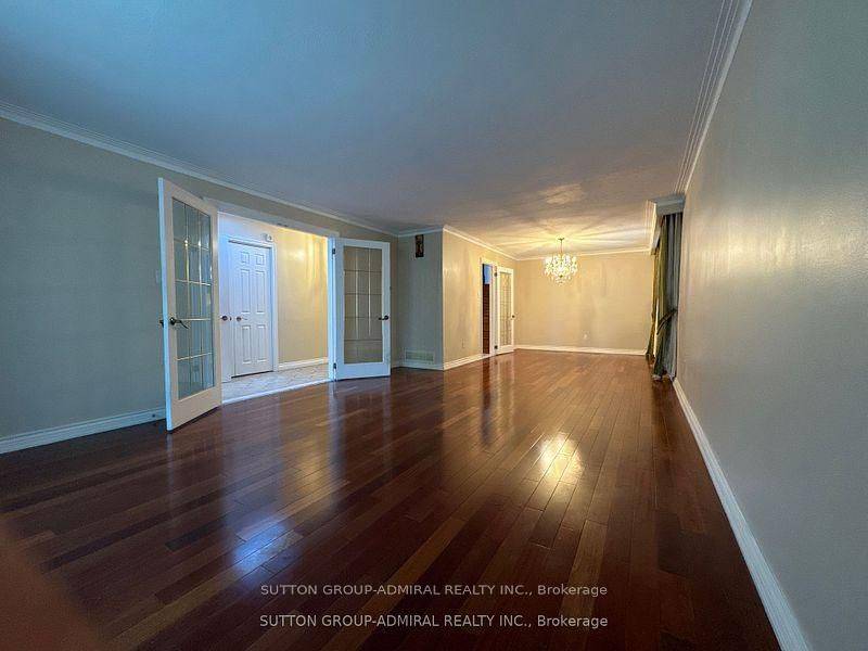 Toronto C15, ON M2M 2X8,53 Bestview DR