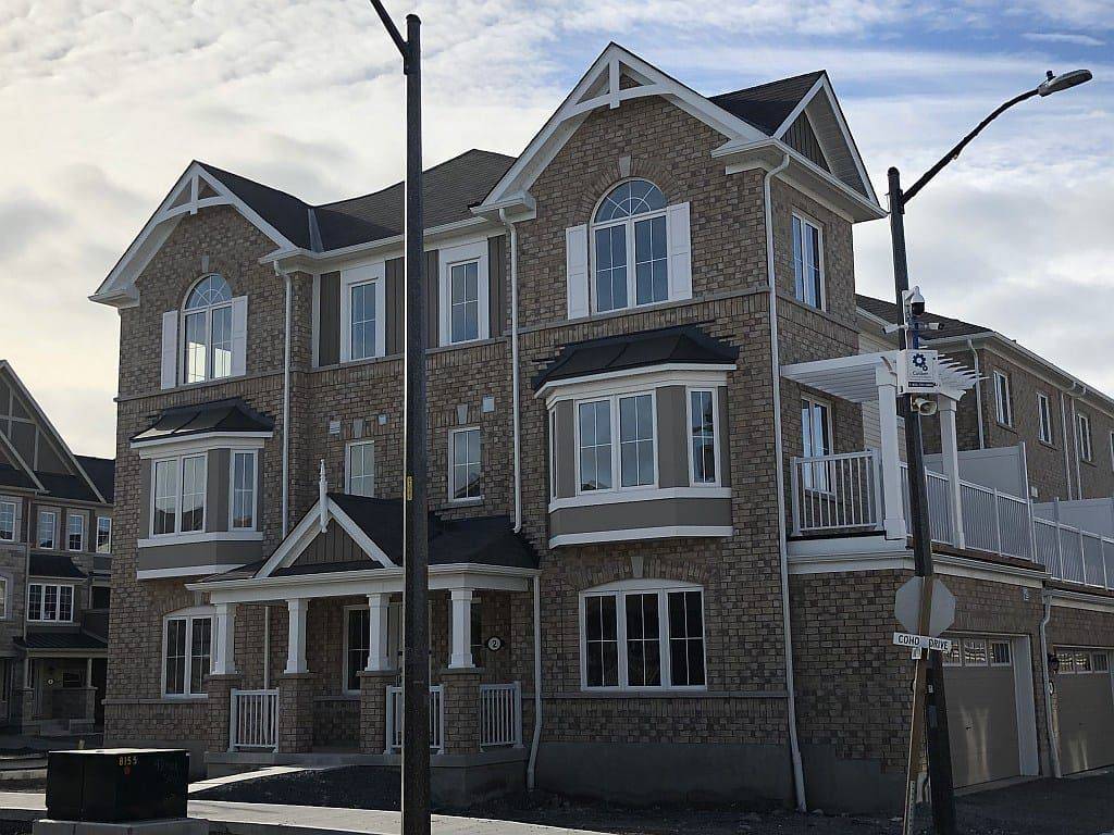 Whitby, ON L1P 0E4,2 Bluegill CRES