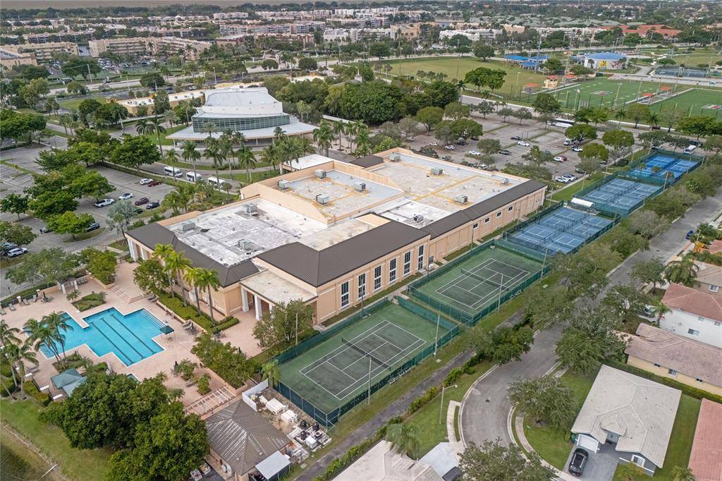 Fort Lauderdale, FL 33321,7186 S Devon Dr #109