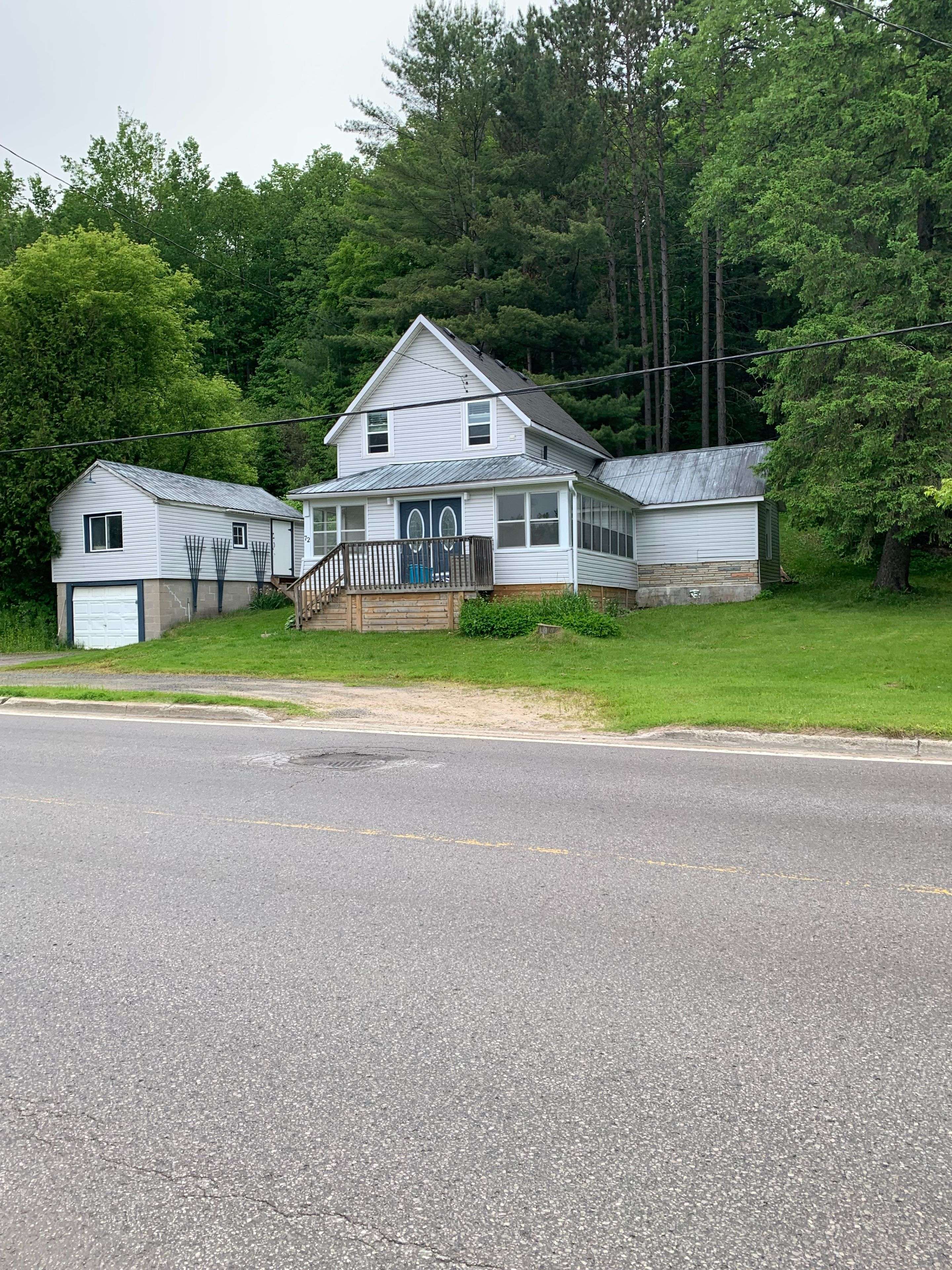 Minden Hills, ON K0M 2K0,72 Bobcaygeon RD