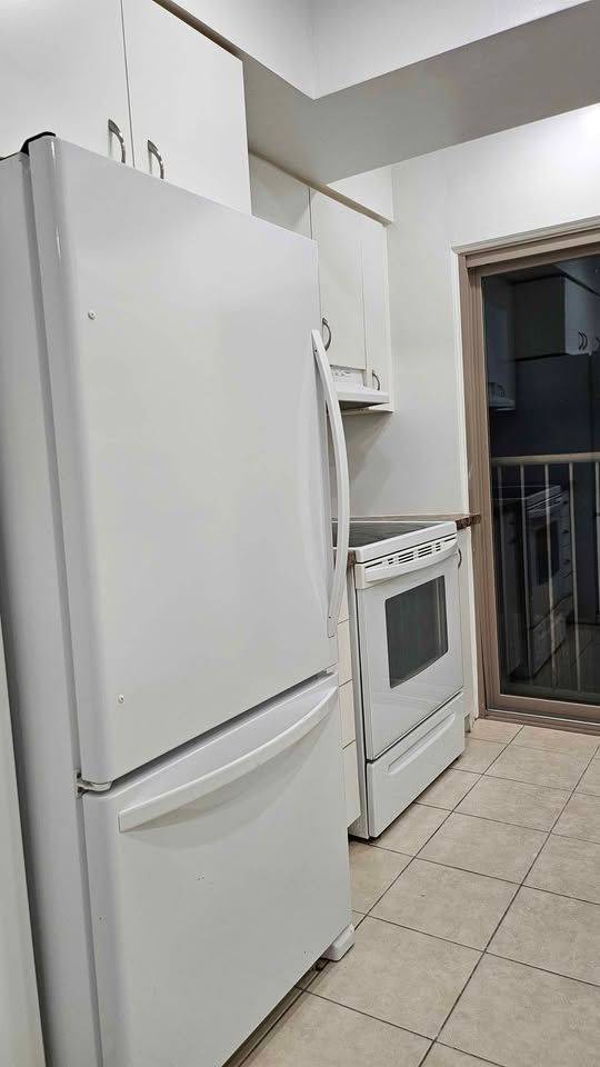 Niagara Falls, ON L2E 1W3,4872 Valley WAY #201