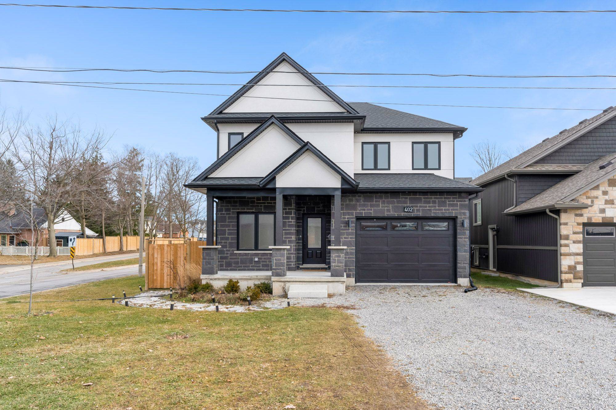 Welland, ON L3C 1E1,402 Aqueduct ST