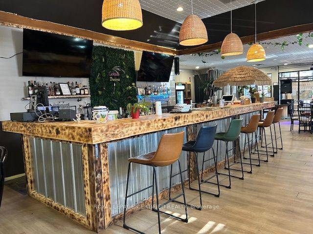 Guelph, ON N1H 2Z3,44 Macdonell ST