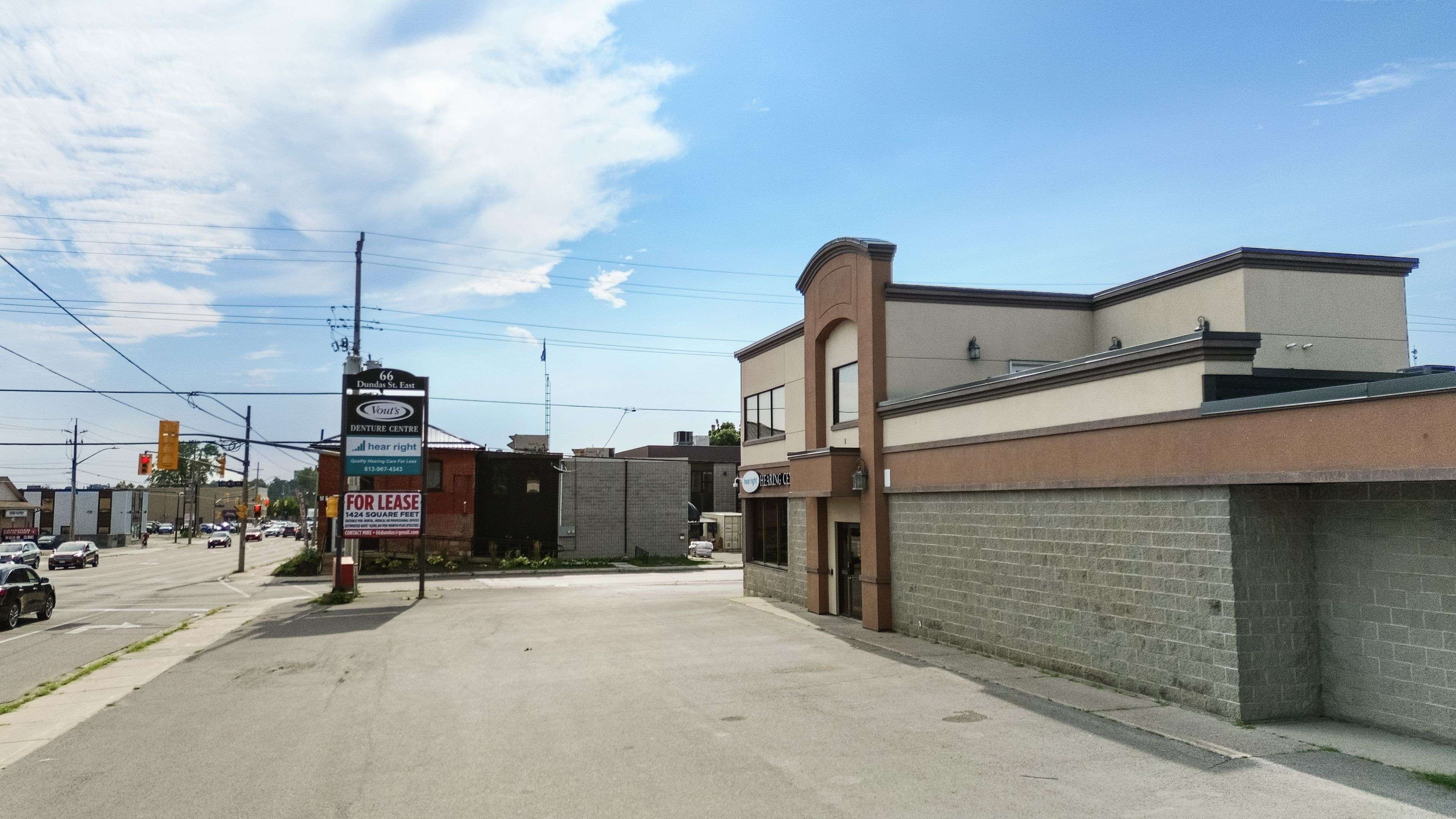 Belleville, ON K8N 1C1,66 Dundas ST E #B