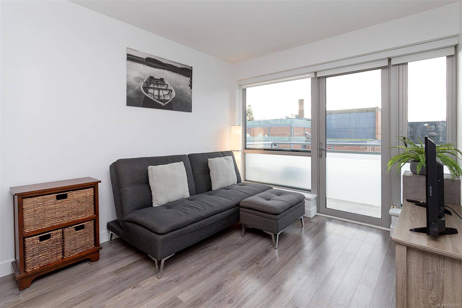 Victoria, BC V8W 1E4,838 Broughton St #309