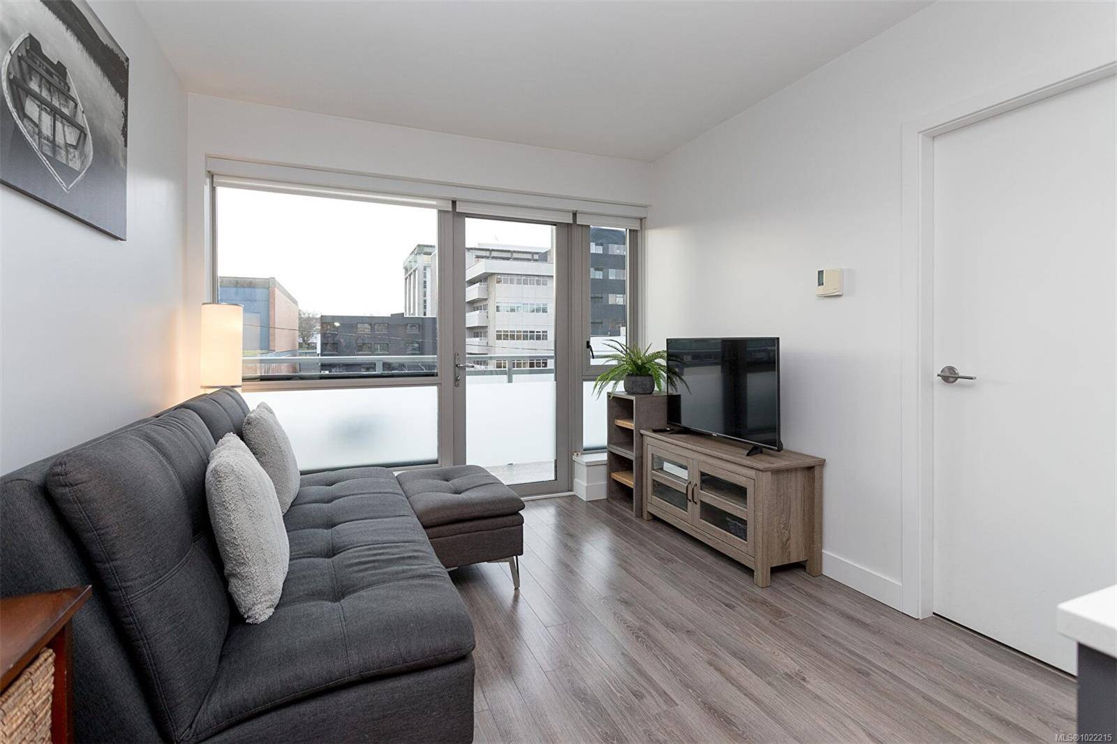 Victoria, BC V8W 1E4,838 Broughton St #309