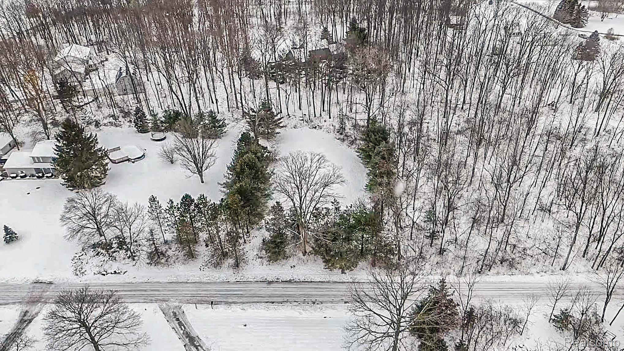 Ann Arbor, MI 48105,5747 Leland DR