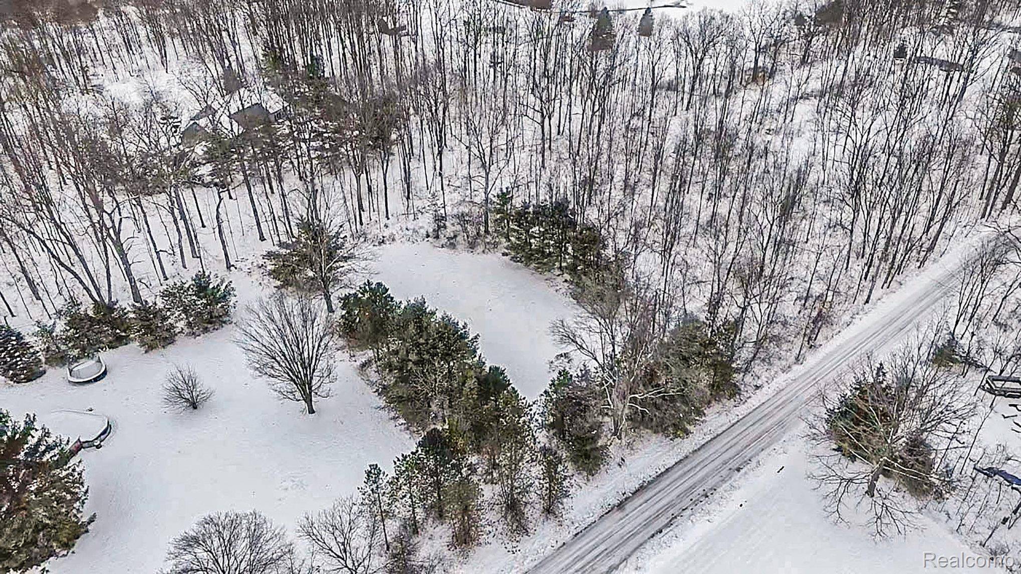 Ann Arbor, MI 48105,5747 Leland DR