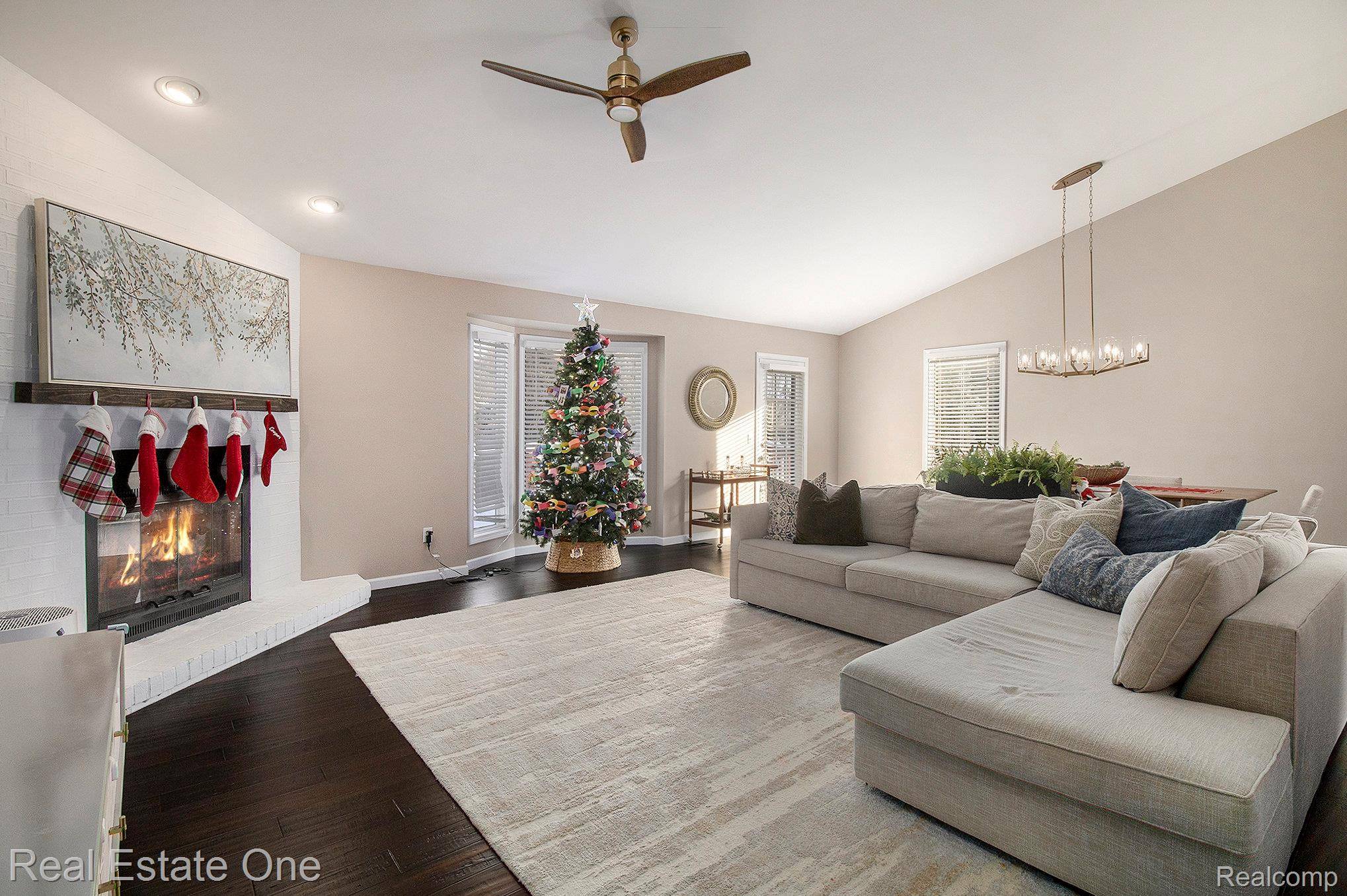 Troy, MI 48098,6886 High Oaks DR