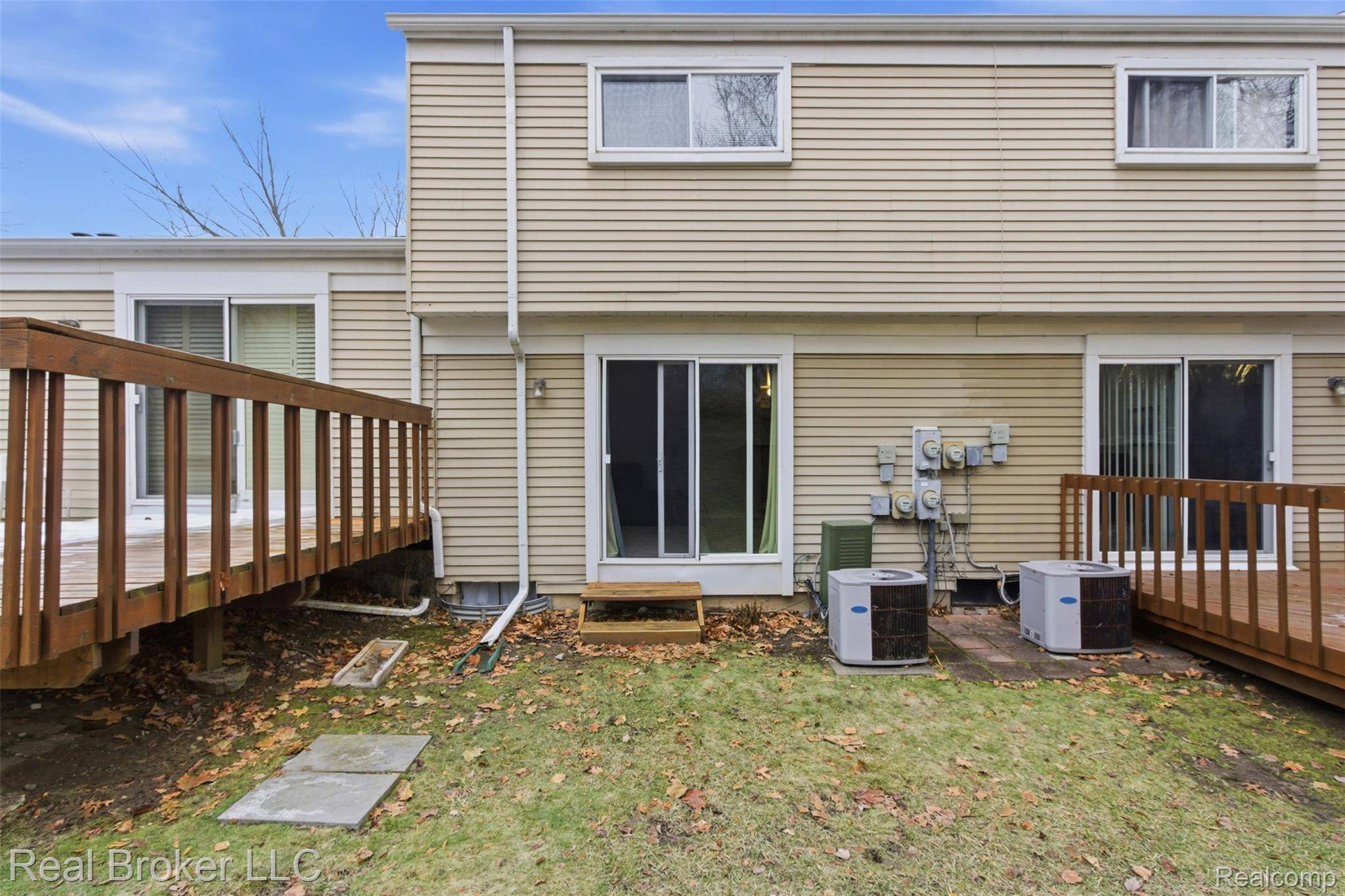 Milford, MI 48381,759 Hilldale CIR