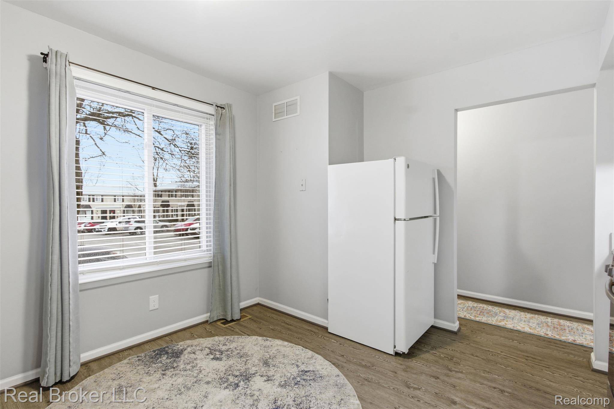 Milford, MI 48381,759 Hilldale CIR