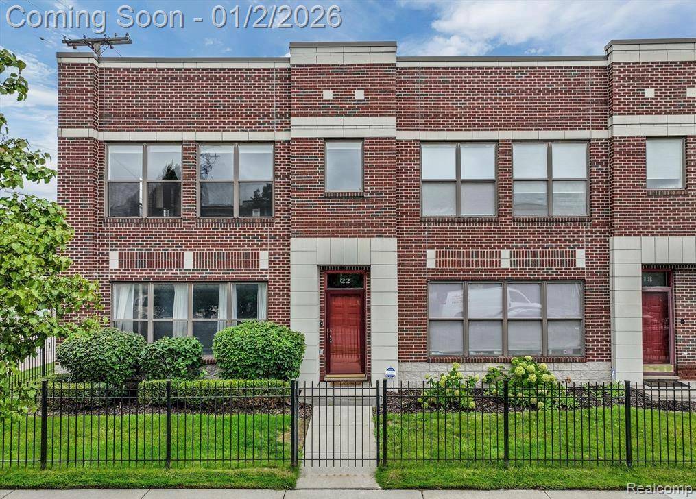 Detroit, MI 48215,22 Pallister