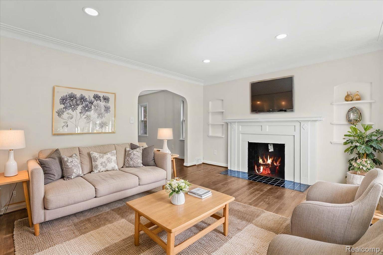 Detroit, MI 48221,18639 Kentucky ST