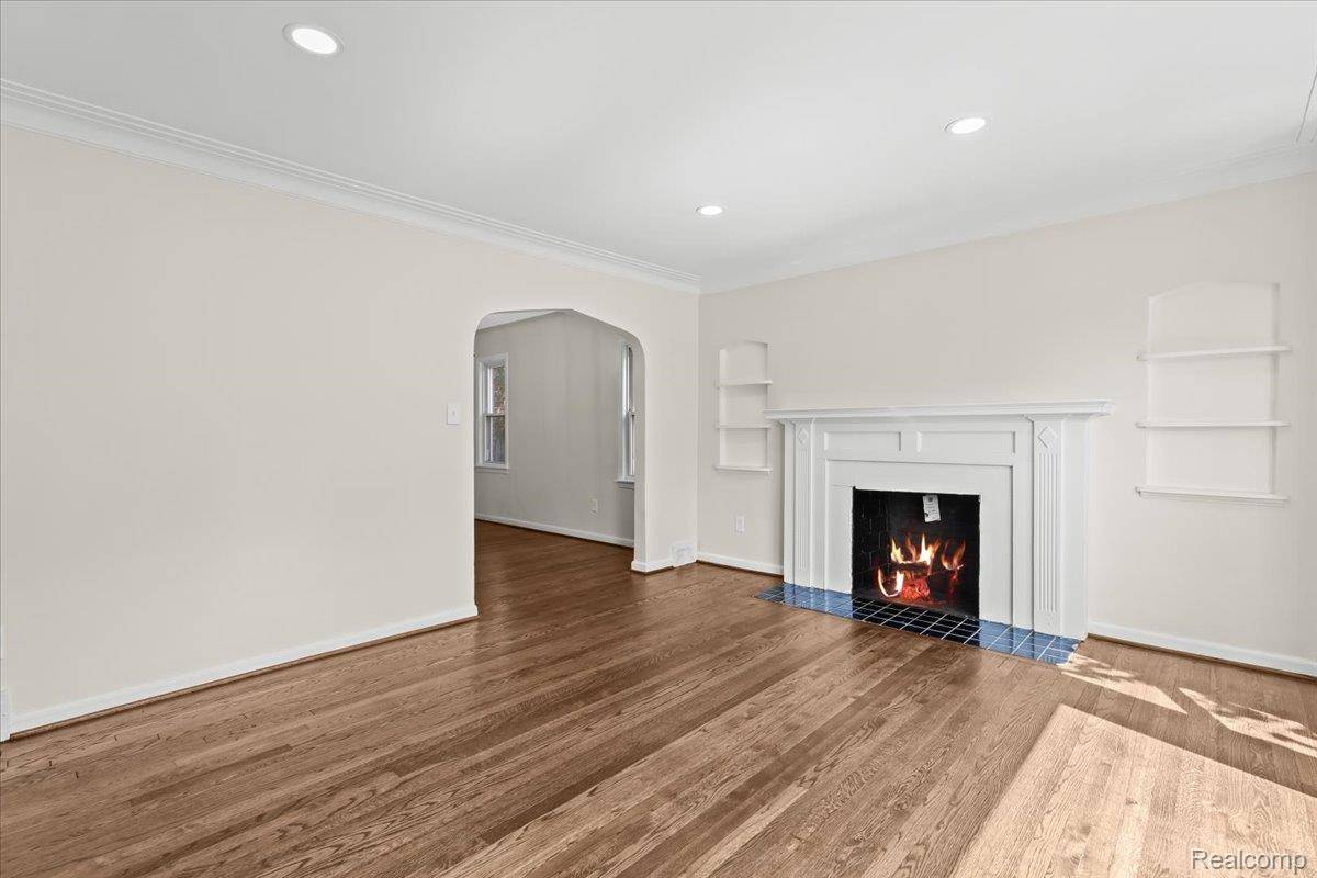 Detroit, MI 48221,18639 Kentucky ST