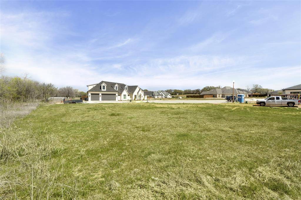 Denton, TX 76210,409 Meadowlands Drive