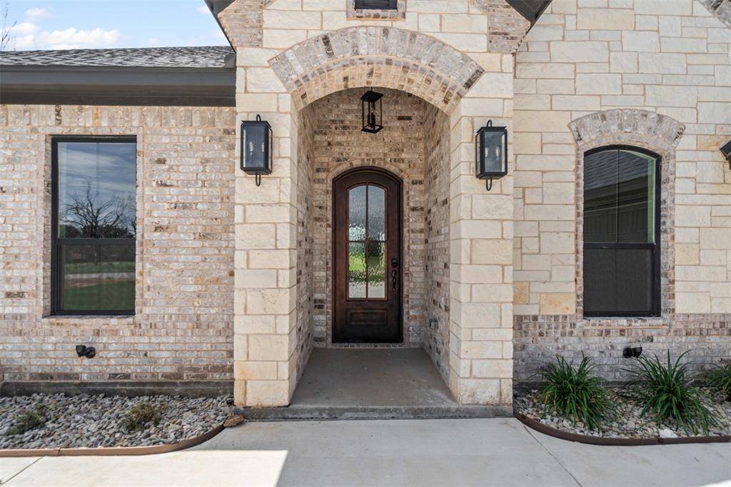 Granbury, TX 76049,2172 Middlewood Circle