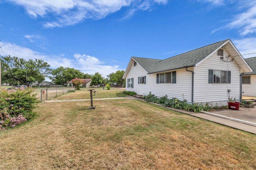 15288 Old China Spring Road, China Spring, TX 76633