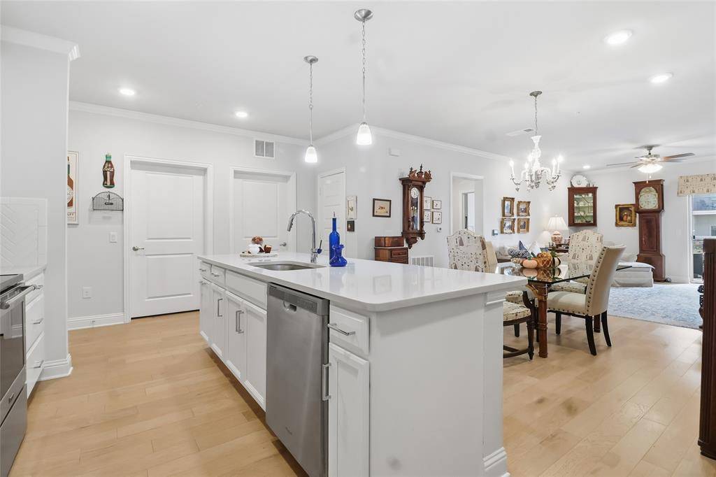 Allen, TX 75013,651 N Watters Road #8202