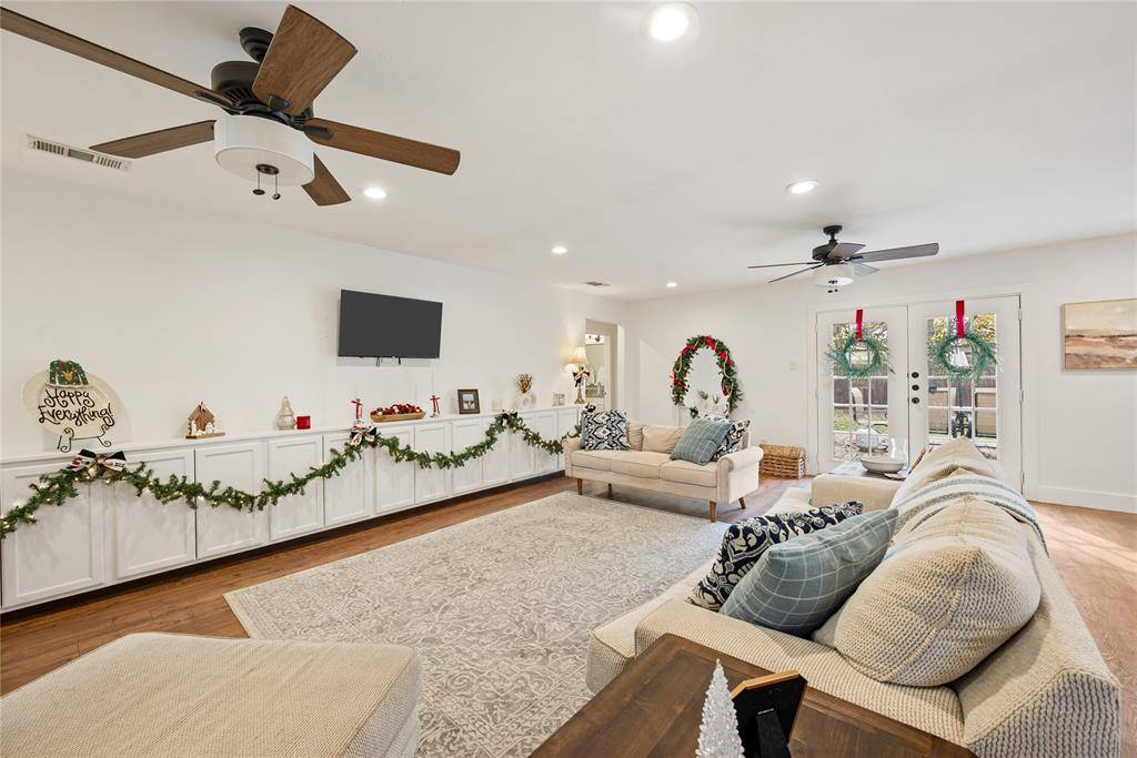 Farmers Branch, TX 75234,3454 Cloverdale Lane