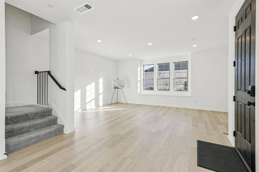 Argyle, TX 76226,736 4th Street