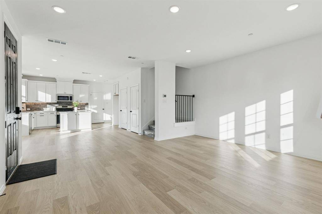 Argyle, TX 76226,736 4th Street