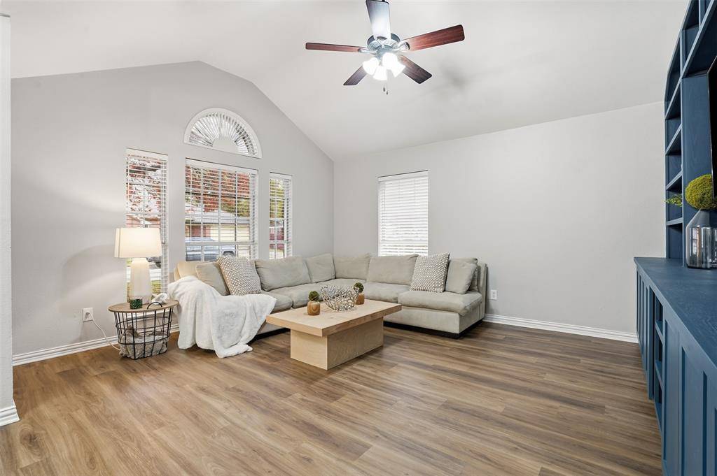 Fort Worth, TX 76135,5709 Fair Wind Street