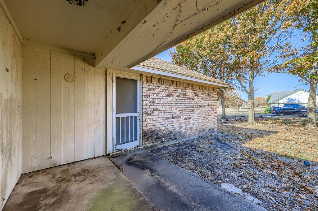 Lancaster, TX 75146,655 E Reindeer Road