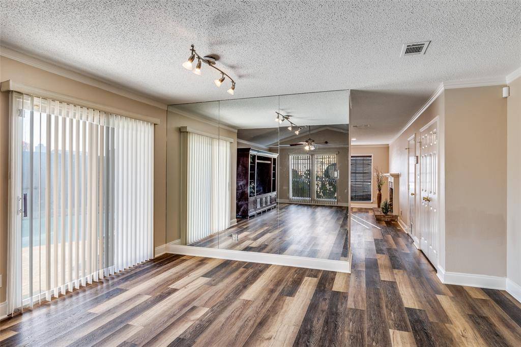 Garland, TX 75040,2709 Deer Creek Court