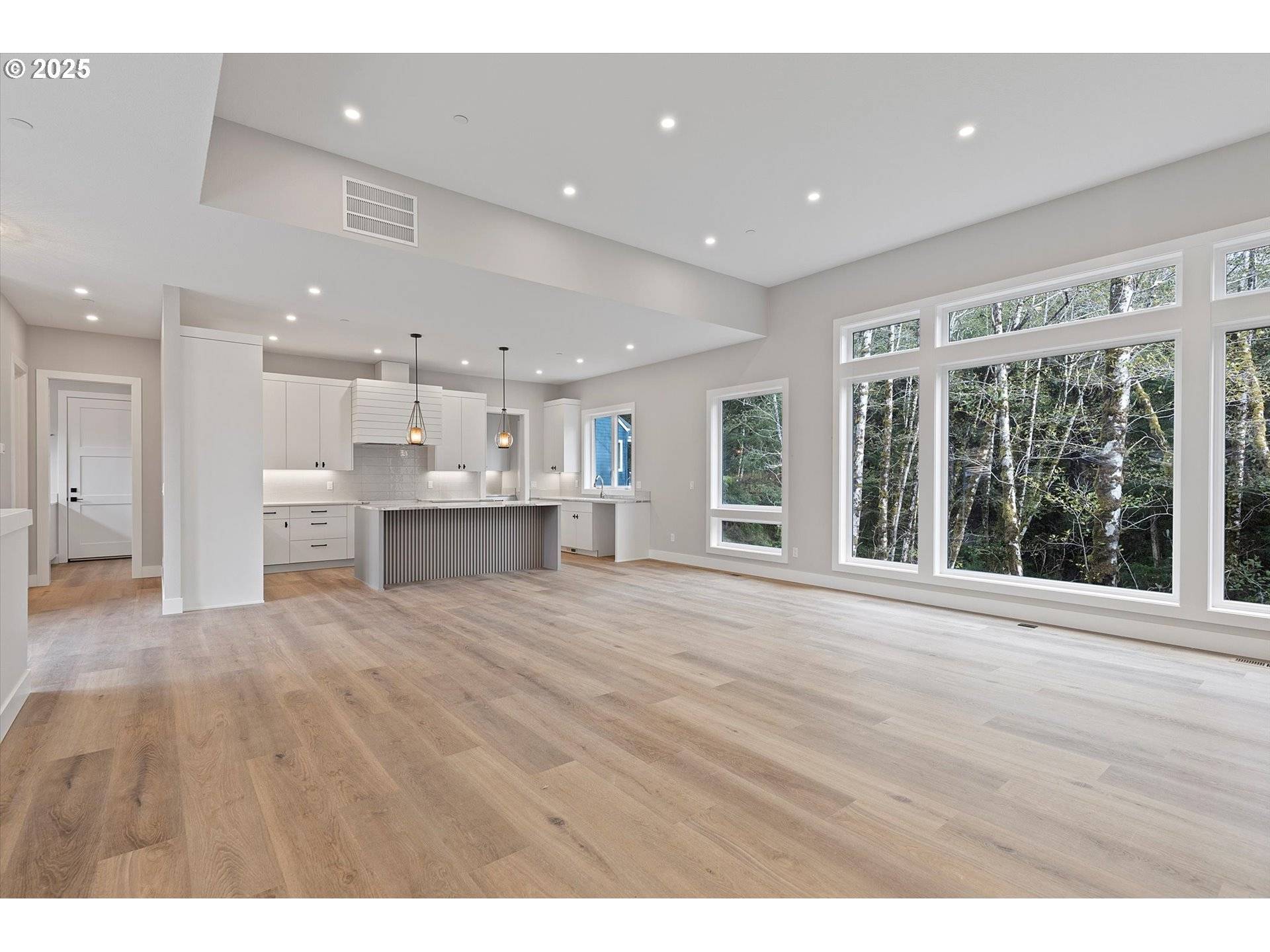 Cannon Beach, OR 97110,740 MONICA CT