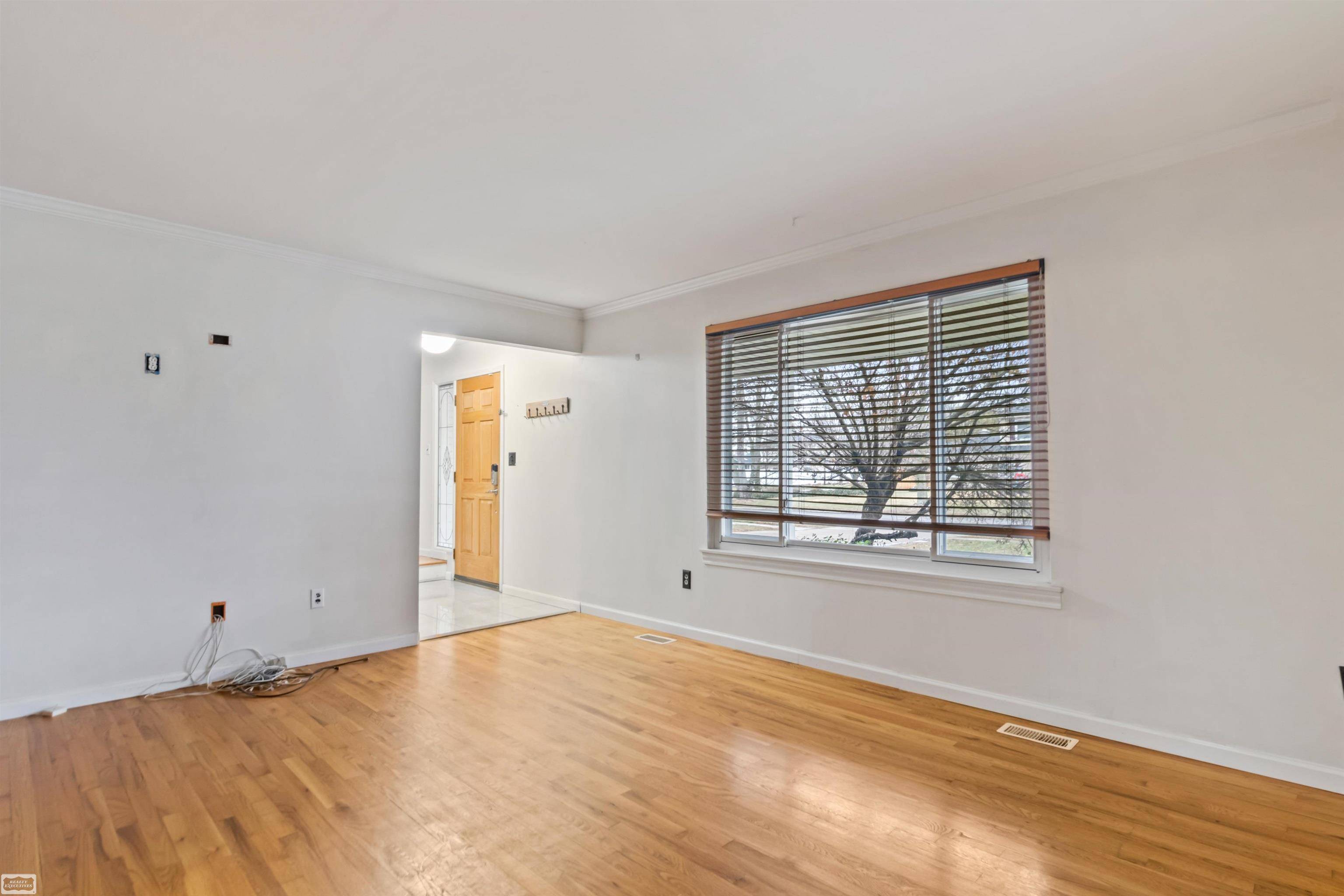 Troy, MI 48085,2312 Hillcrescent Dr DR