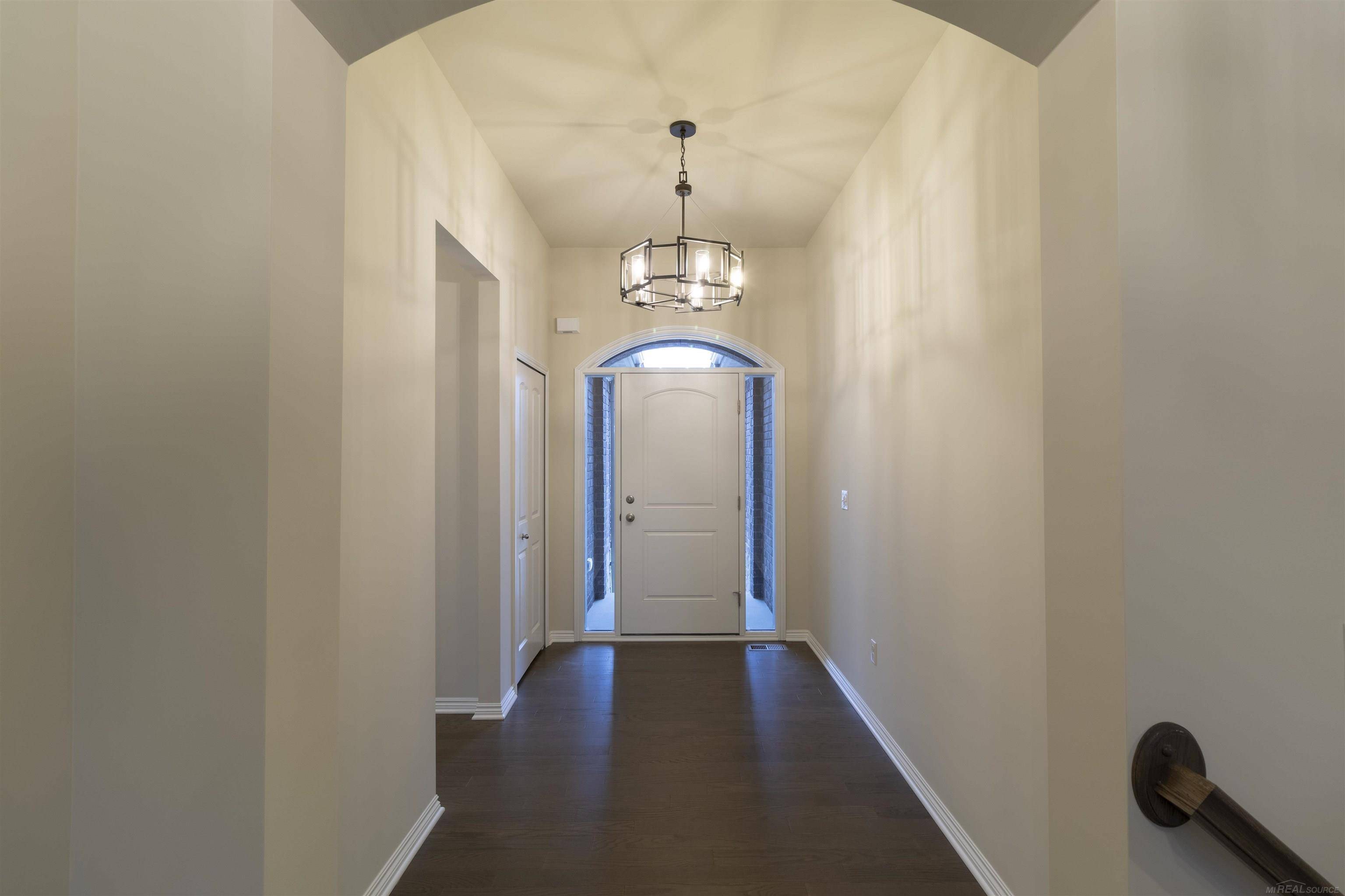 Shelby Twp, MI 48315,55671 Bay Oaks CT