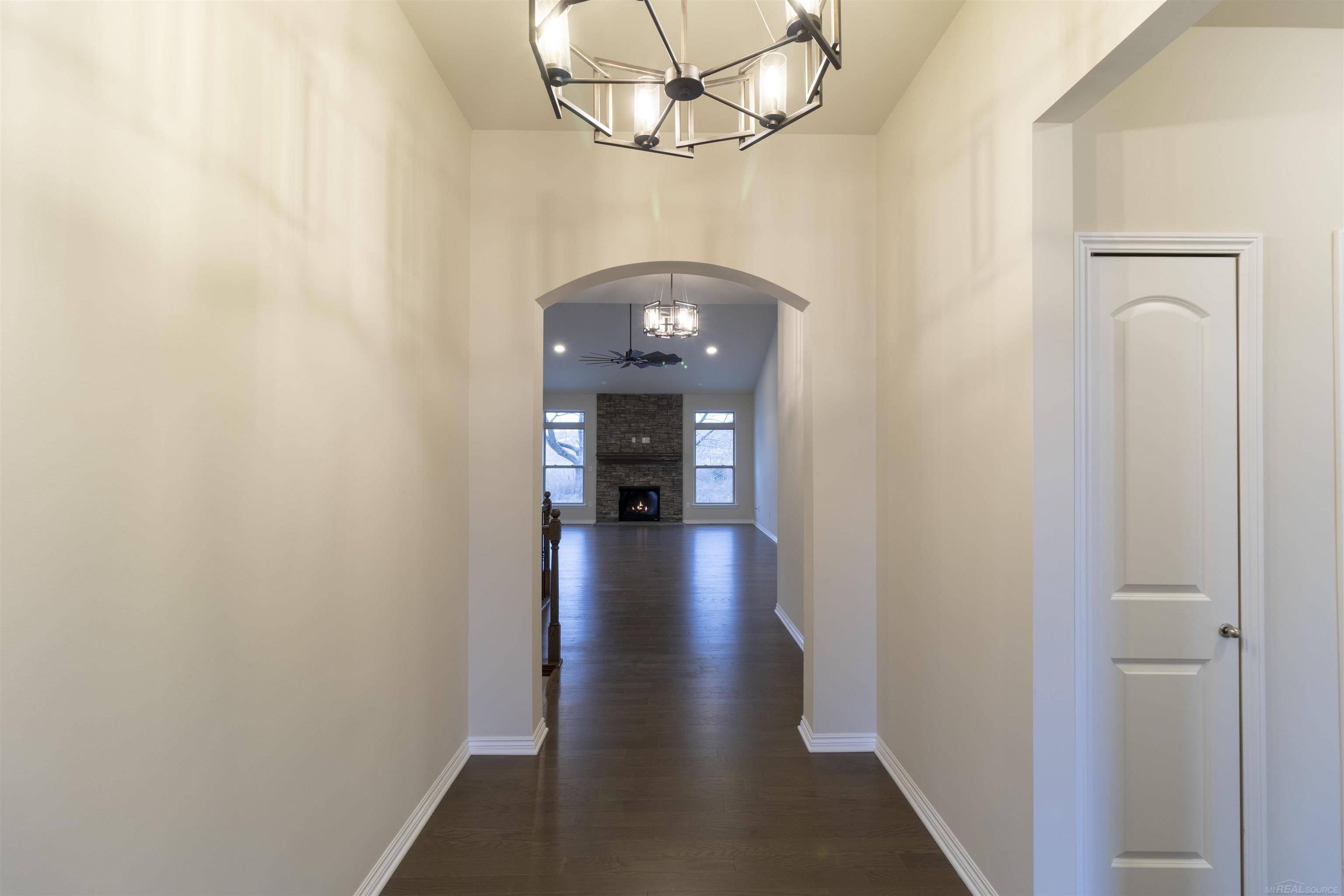 Shelby Twp, MI 48315,55671 Bay Oaks CT