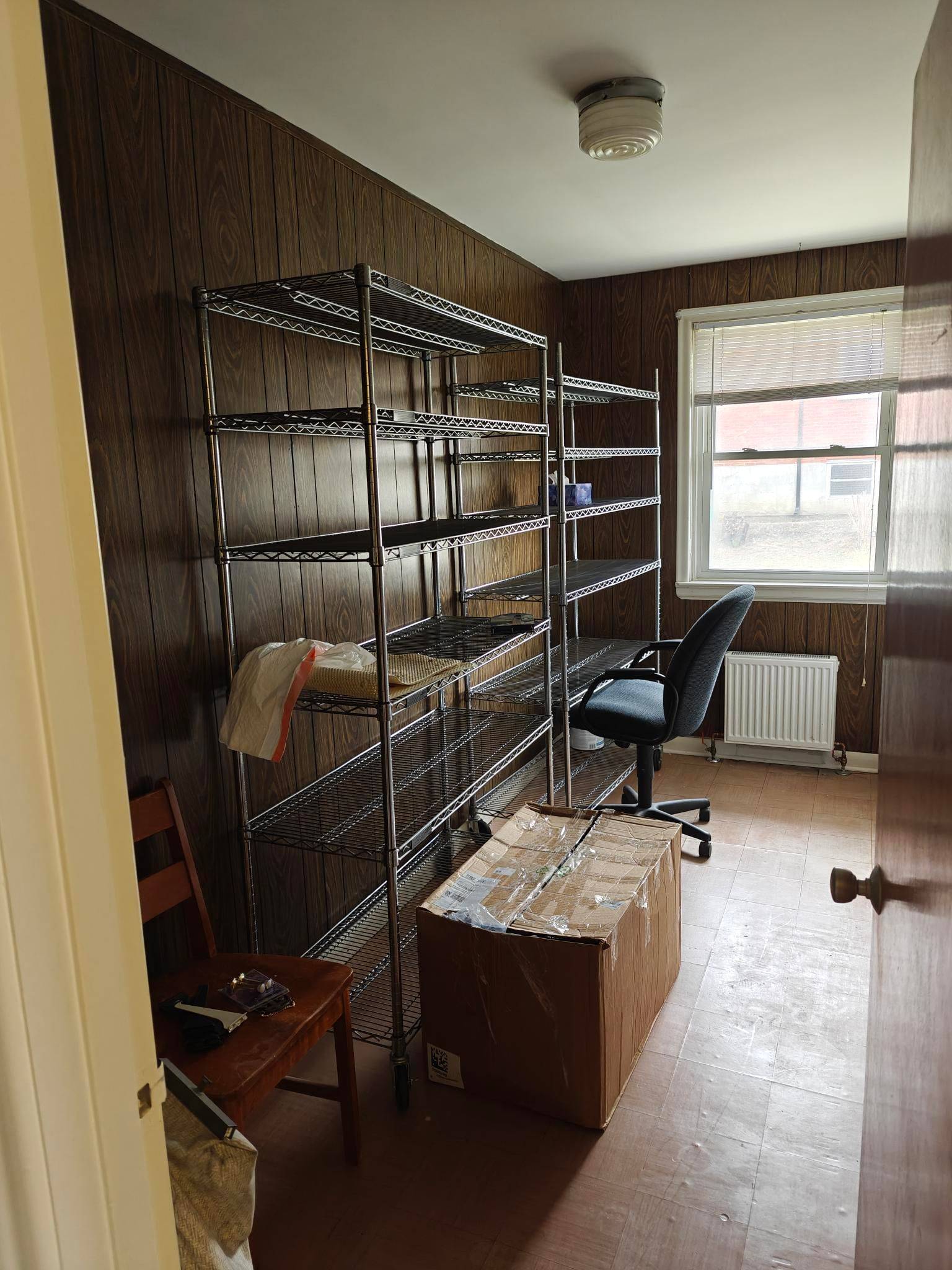 374 Central Park BLVD S #Room #6, Oshawa, ON L1H 5X2