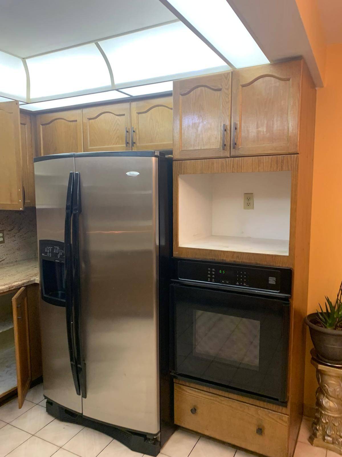 Toronto E09, ON M1E 5E4,18 David DR