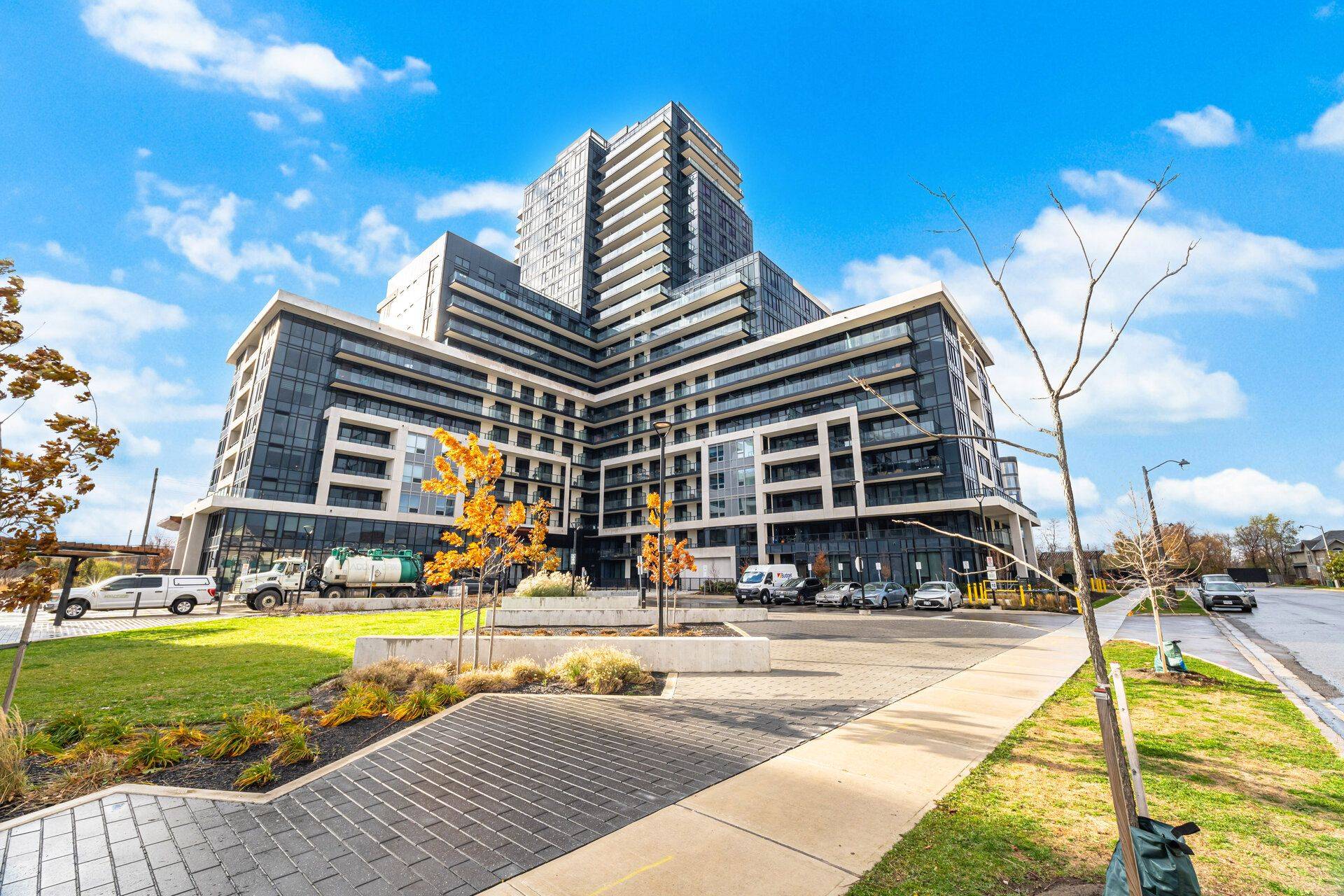Oakville, ON L6H 7X9,3220 William Coltson AVE #1906