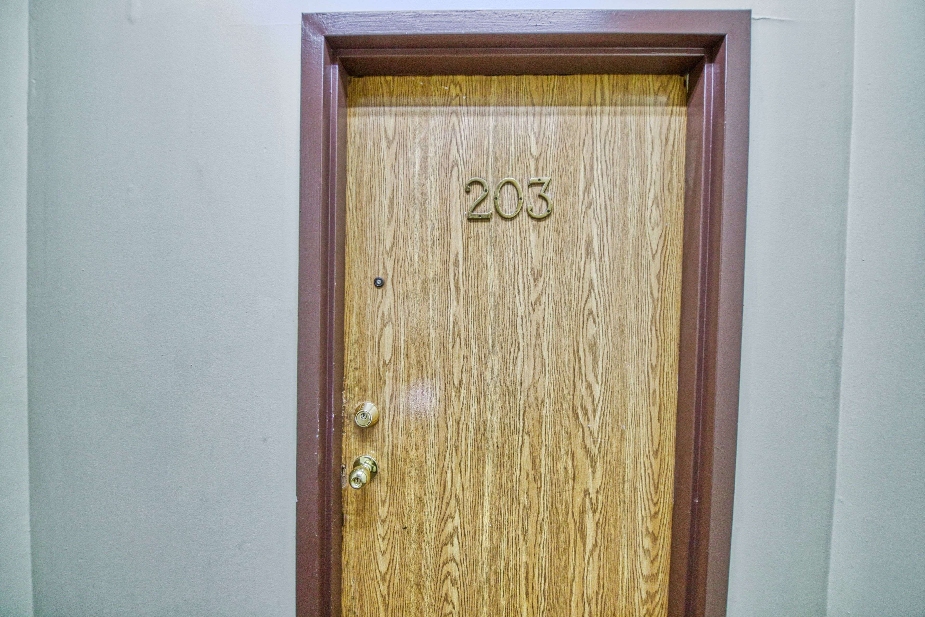 Toronto W01, ON M6K 2Y7,223 Jameson AVE #203