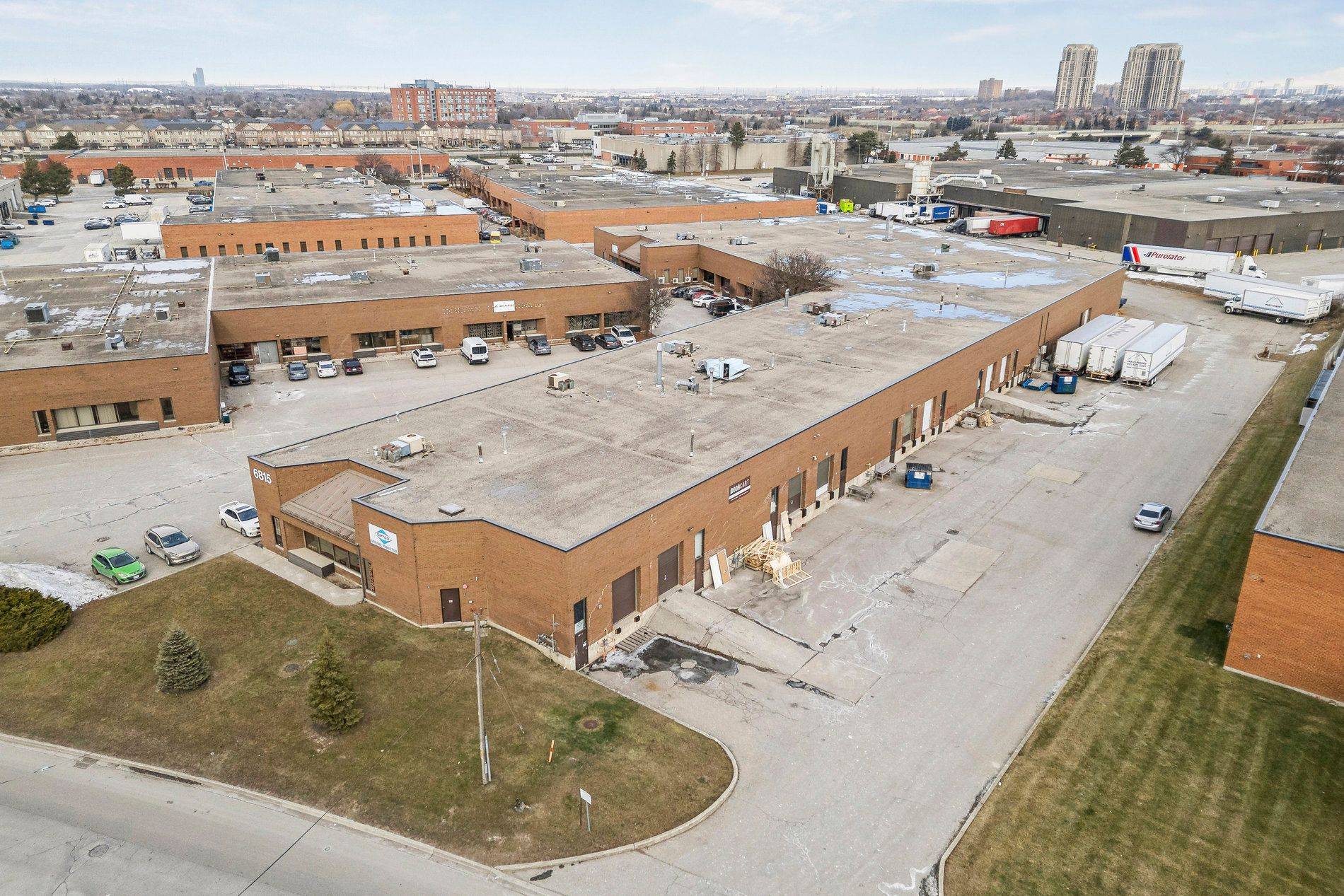 Mississauga, ON L4V 1S4,6815 Rexwood RD #4-5