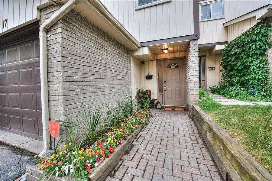 Kitchener, ON N5M 5E5,51 Paulander DR #17