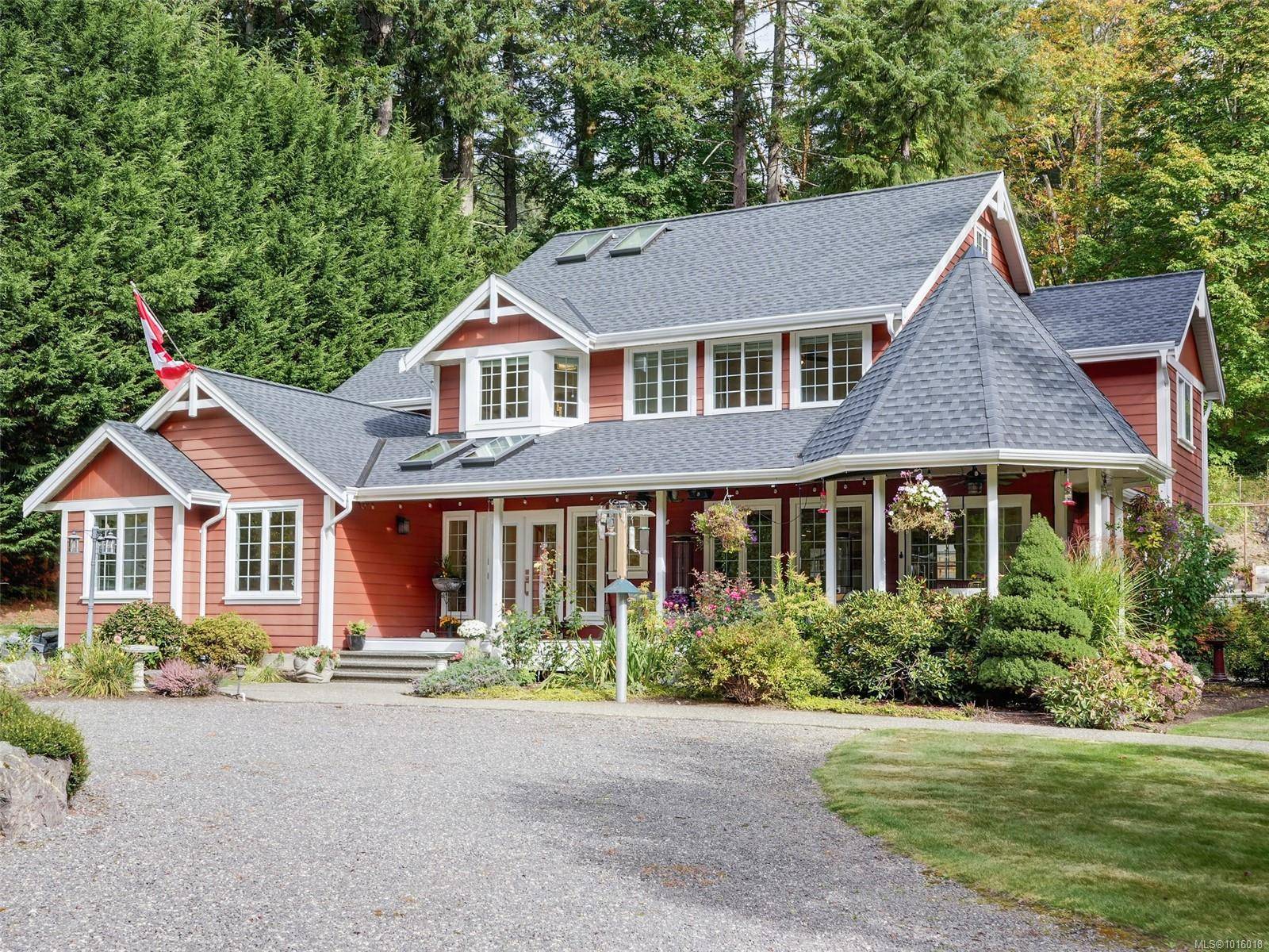 Central Saanich, BC V8M 1J8,6583 Wallace Dr