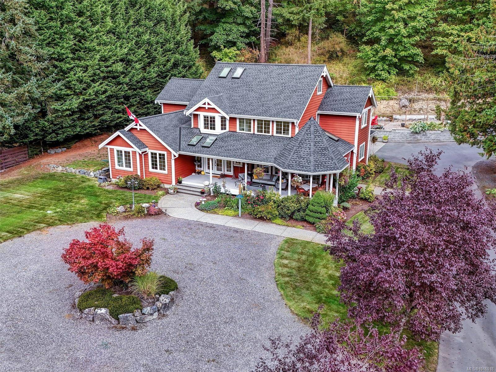 Central Saanich, BC V8M 1J8,6583 Wallace Dr