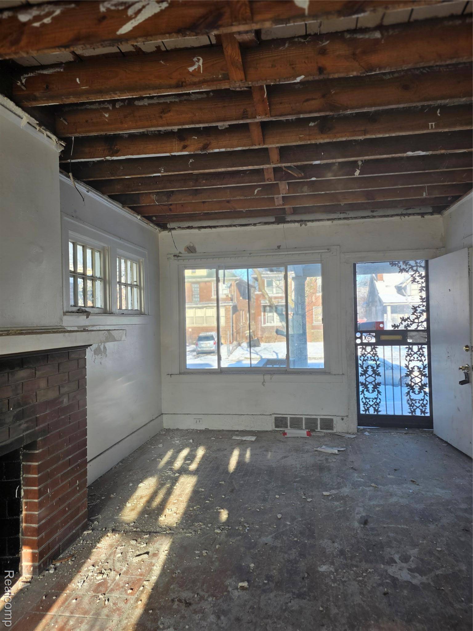 Detroit, MI 48206,2291 Tuxedo ST