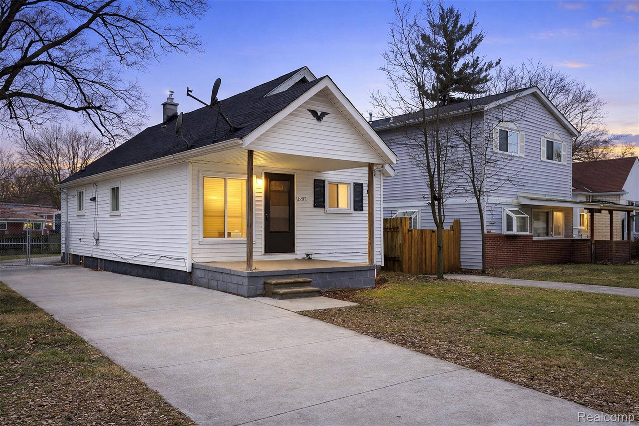 Redford, MI 48239,15477 WINSTON